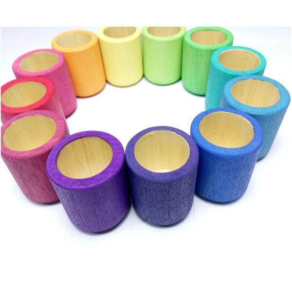 Vasitos 12 piezas de madera color arcoiíris. ukitu juguetes