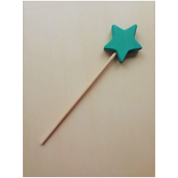 varita de madera en forma de estrella. Ukitu juguetes